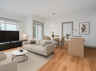 6968 Royal Oak Ave #411, Burnaby, BC V5J4J2