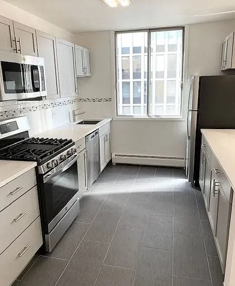2424 N.Clark — Photo 11