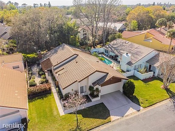 4th image of 4009 Golfside Dr #3