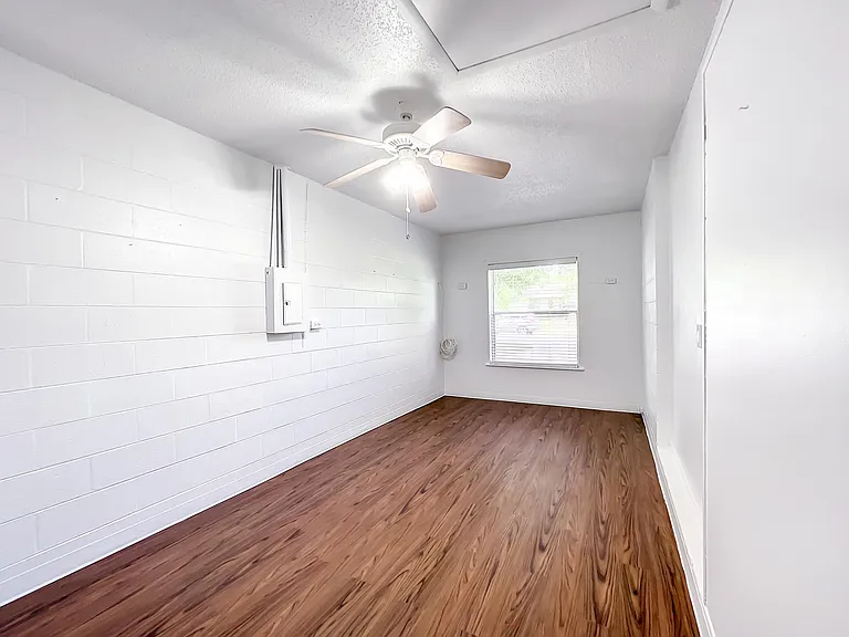 1035 Windway Cir — Photo 23