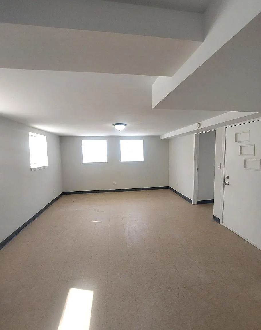 4038 West Dickens Avenue #G — Photo 3