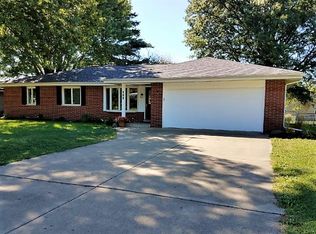 900 E Jackson St, Morton, IL 61550