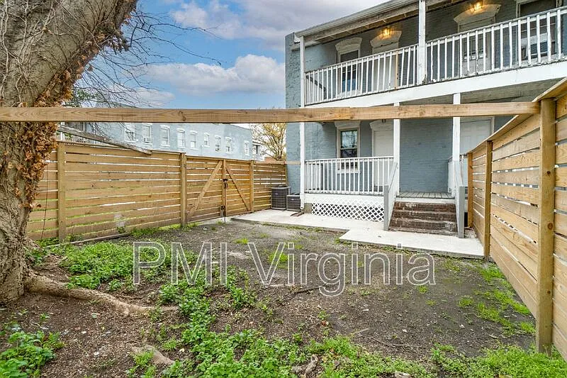3 bed, 1.0 bath, 1125 sqft, $1,600 — Photo 3