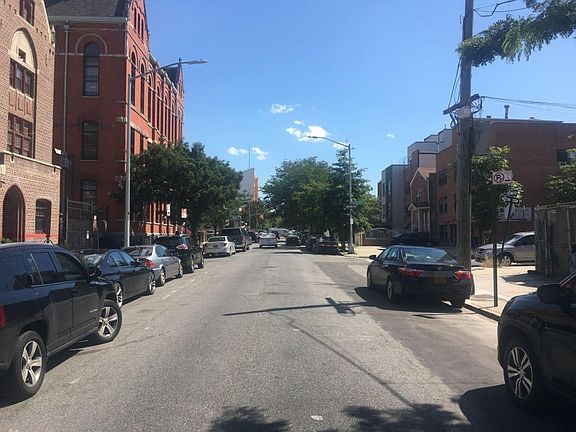 5th image of 922 Herkimer St