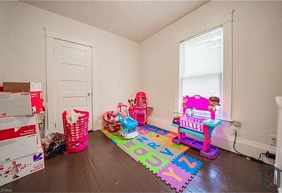 4th image of 2226 W 95th St