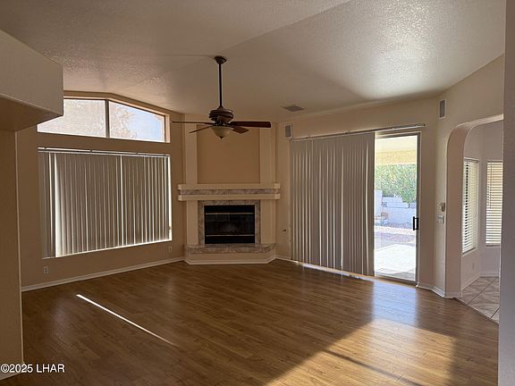 4th image of 2424 Snead Dr
