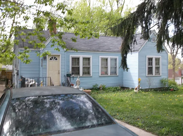 4115 E Wonder Lake Dr photo 1