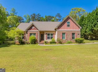 100 Hickory Dr, Stockbridge, GA