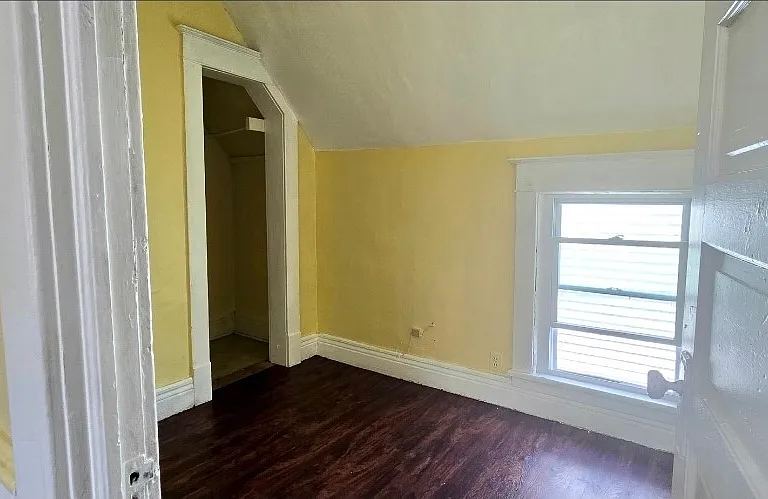 31 Roma Ave — Photo 10