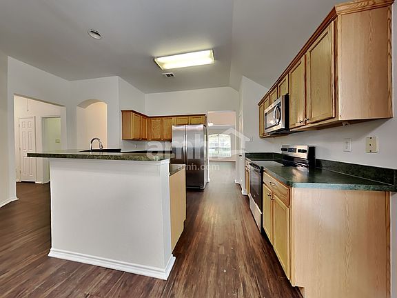 3rd image of 1204 Brownford Dr
