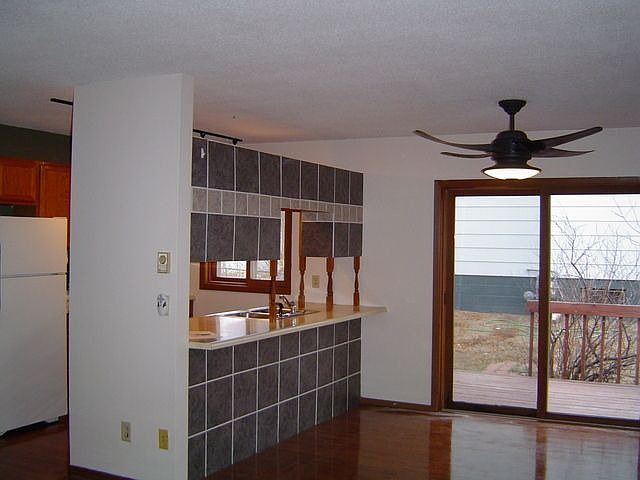 2nd image of 1803 Sharp Dr
