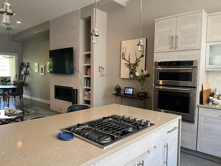 Kitchen quartz island with gas stove