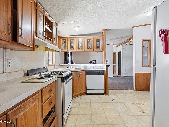 4th image of 1420 N CHERI LYNN Drive