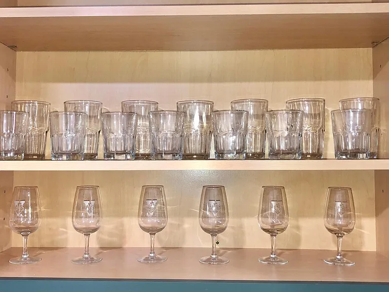 Your dining experience is complete w/ glassware for any occasion, from intimate dinners to festive celebrations