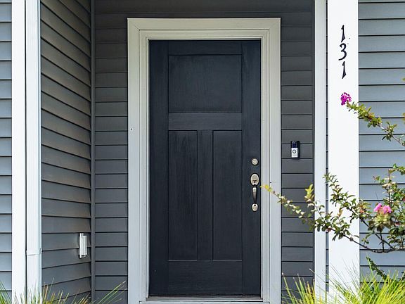 5th image of 131 Royal Cainhoy Way