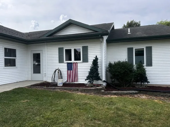 1959 W Navajo Dr, Freeport, IL 61032