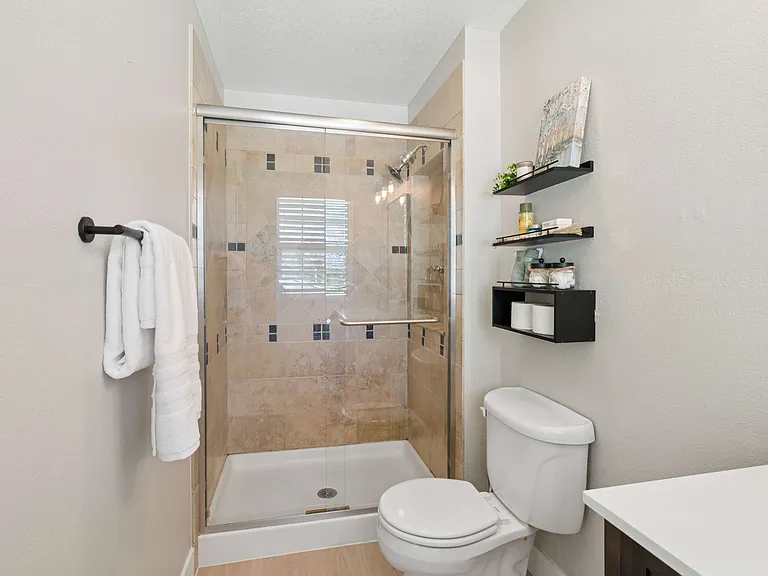 3145 S Fox St — Photo 20