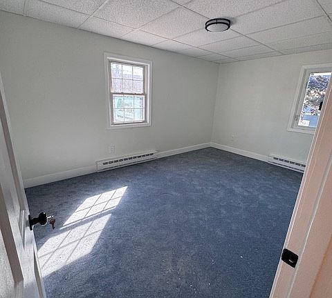 5th image of 860 Main St