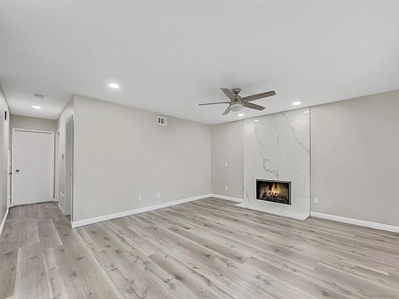 3rd image of 9048 Hillery Dr