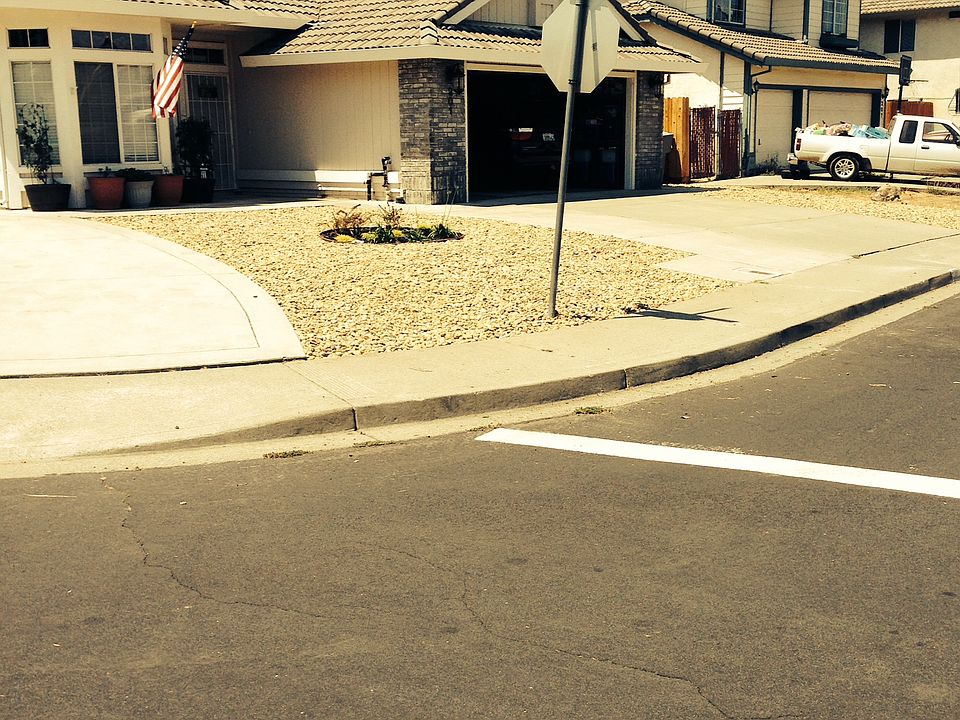 1st image of 201 Sunridge Way