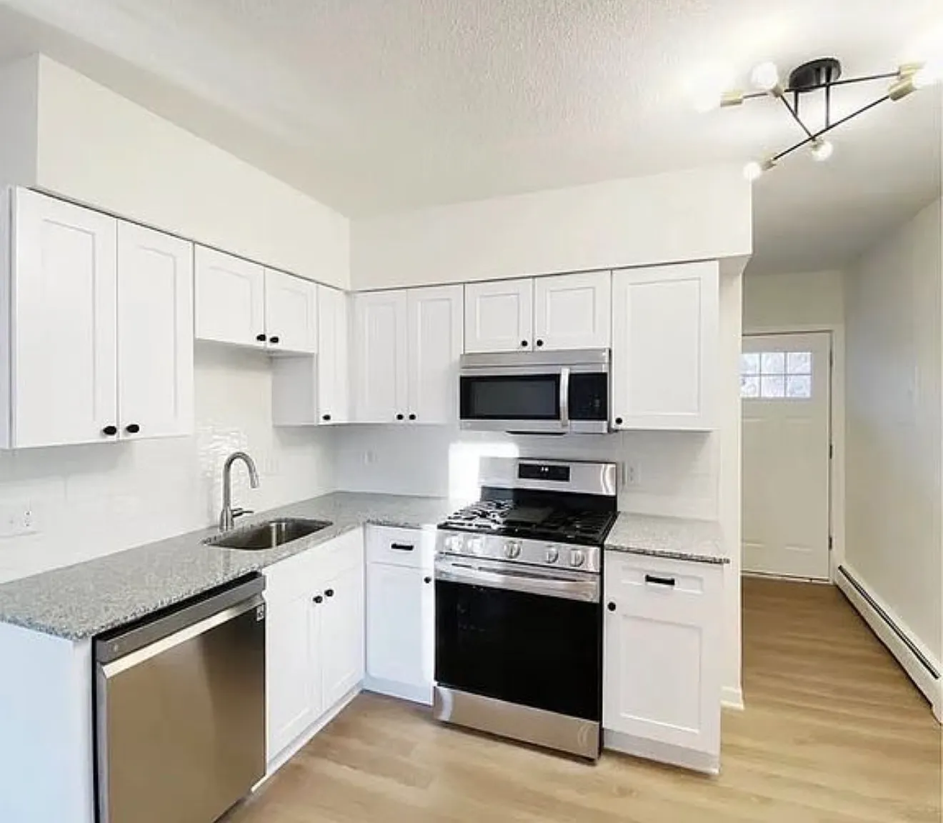 2 bed, $1,695 — Photo 1