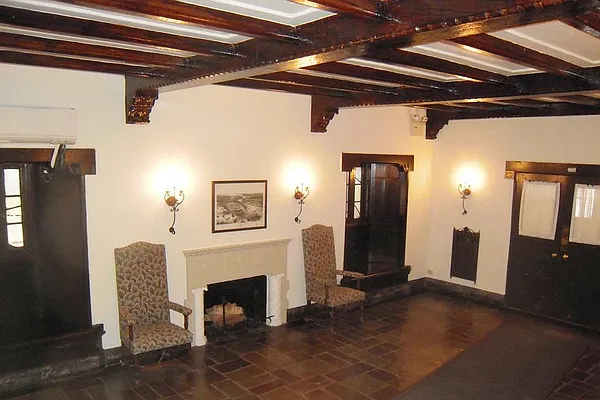 Rented by Corcoran | media 17