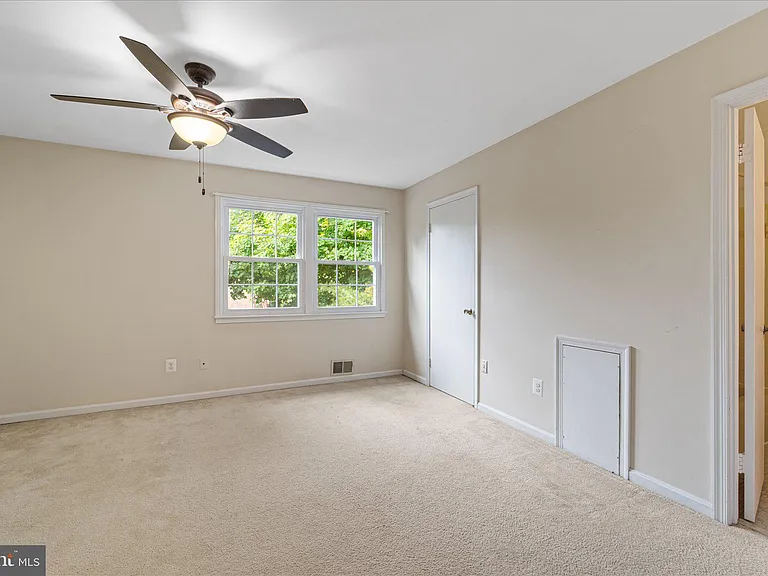 3885 Chain Bridge Rd — Photo 22