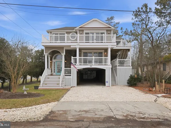 300 Parkwood St, Bethany Beach, DE 19930