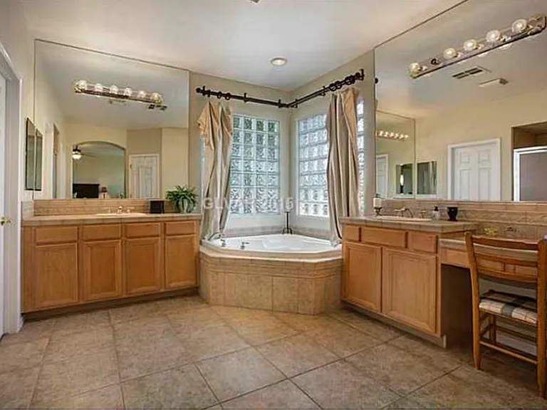 Master Bath Second Floor