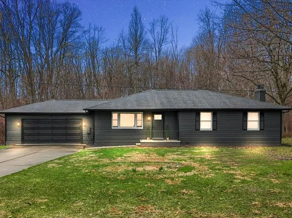 5840 Spring Valley Ln, Dryden, MI 48428