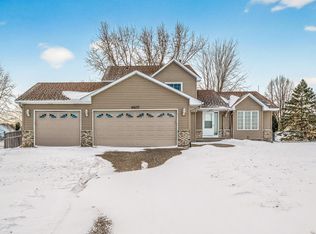 14430 Woodbridge Ln, Savage, MN 55378