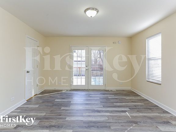 5th image of 10853 S Hermosa Ave
