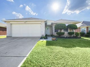 5751 Hunters Bend Ln, Dallas, TX 75249
