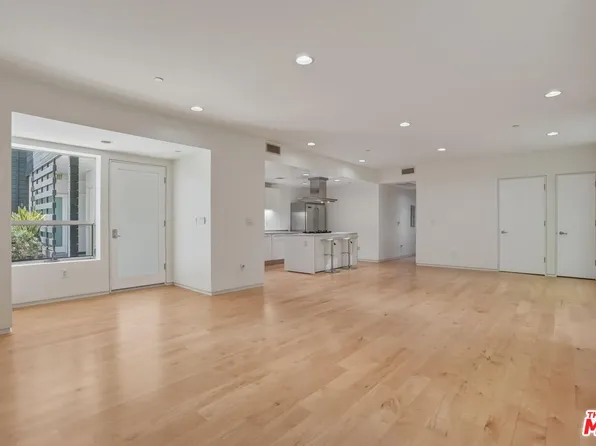 825 N Kings Rd #1, West Hollywood, CA 90069