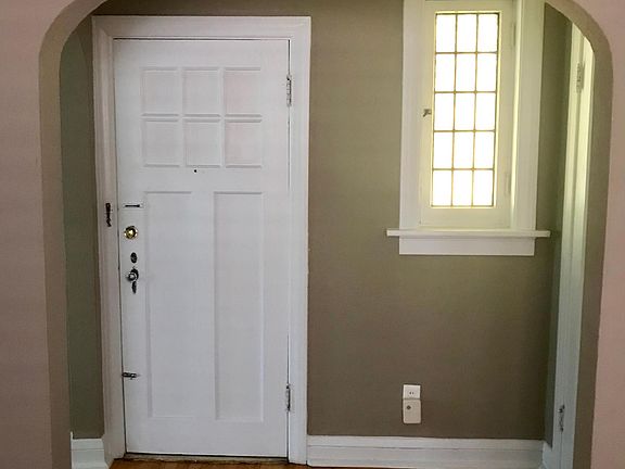 2nd image of 7344 Pershing Ave APT 2W