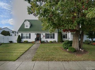 35 Spotswood Ave, Monroe Township, NJ 08831