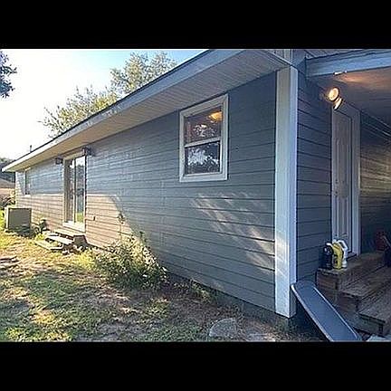 4th image of 5 Williams Dr