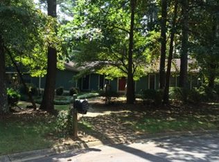 429 Raven Springs Ct, Stone Mountain, GA 30087