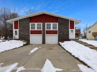 3010 Stoneleigh Dr, Lansing, MI 48910