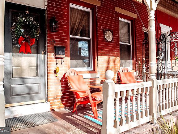 4th image of 213 Morgan St