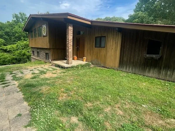 1556 Shady Grove Rd, Clarksville, TN 37043