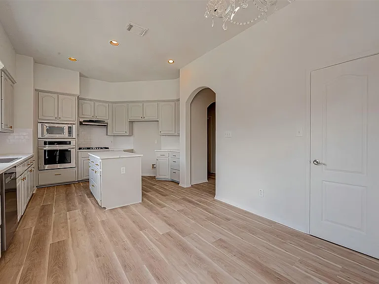 2150 Stacy Knl — Photo 20