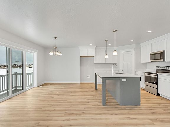 5th image of 12303 S Boggs Way