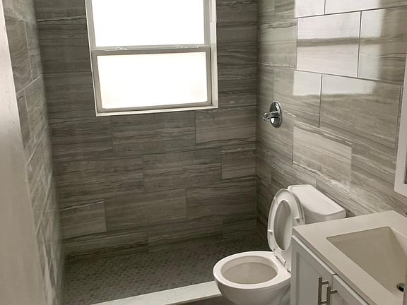 2nd image of 3575 Beechwood Ter N