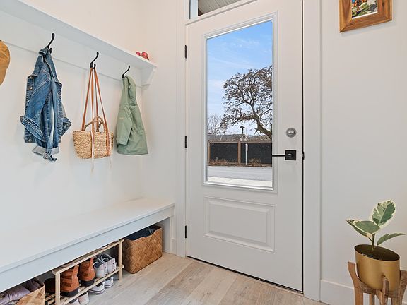 3rd image of 46339 Hope River Rd #6