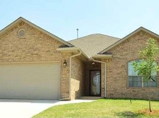 11232 NW 106th St, Yukon, OK 73099