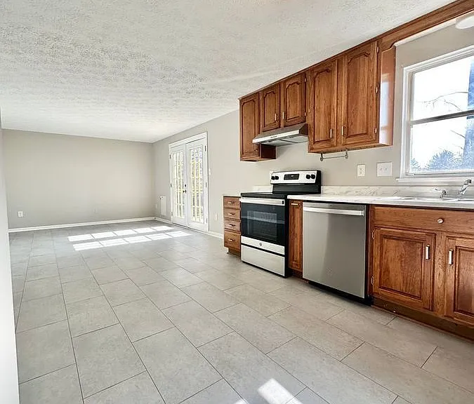 7649 Fallswood Way — Photo 11