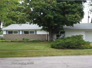 32 Donna Ct, Depew, NY 14043