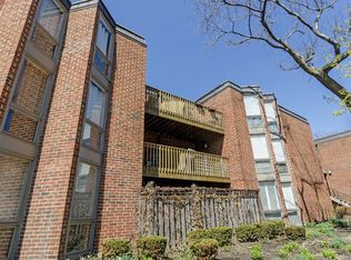 2036 N Larrabee St APT 8201, Chicago, IL 60614