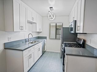 836 Westbourne Dr APT 202, West Hollywood, CA 90069